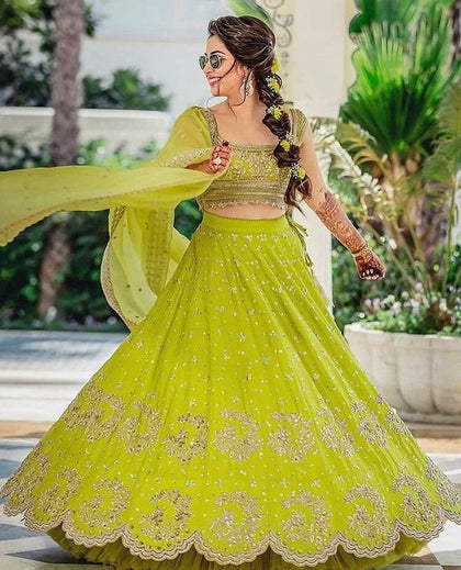 MEHENDI OUTFIT